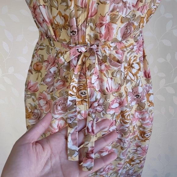 Vintage 90s Romantic Floral Pleat Front Knee Length Dress Bentley Yellow Pink 6 - Picture 12 of 16